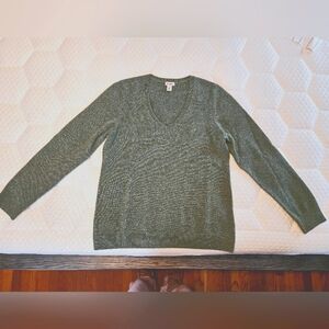 L.L. Bean Cashmere V-Neck Sweater, Never Worn, Size Medium